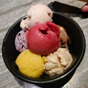 All you can eat Häagen-Daz Ice cream Counter